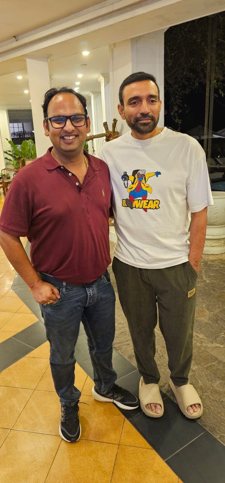 Rohit Bawri with Robin Uthappa.